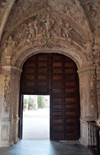 Acceso-a-iglesia