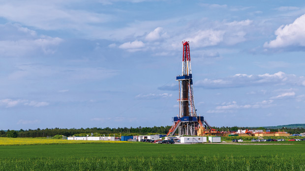 fracking-field-operation