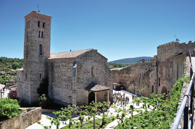 Iglesia-de-santa-Maria-apertura
