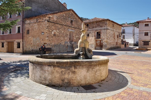 Fuente-en-la-plaza